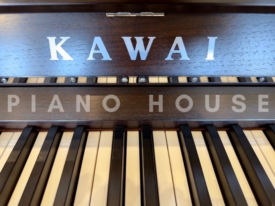 KAWAI K-200 Nogal - Góc nhìn thực tế 6